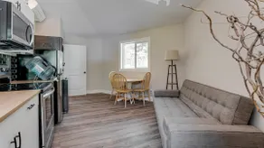 2 bed/2 bath suites + kitchen in hillside Okanagan - Image 4