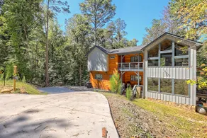 Modern Luxury Cabin close to Downtown Ellijay! - Image 3