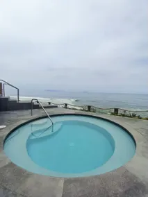 Beachfront Condo w/Balcony, amazing view - Image 5