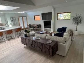 Beautiful 2 Bedroom Home in Santa Monica - Image 5