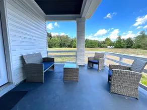 Huge Private Lot*5 mins to Stadiums*3 King Beds - Image 3