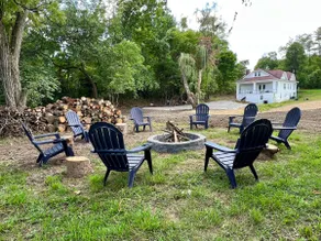 Huge Private Lot*5 mins to Stadiums*3 King Beds - Image 5
