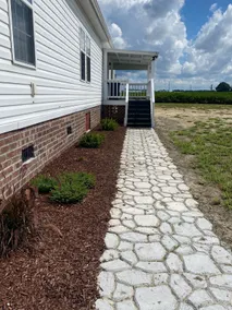 Spacious house on a quiet country road - Image 2