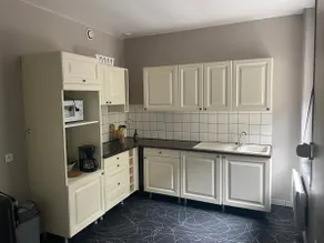 Quiet, cozy house, close to the city center. - Image 3