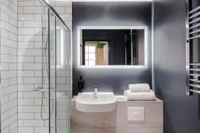 2 Bedroom Serviced Apartment - Sleeps 6 - Image 4