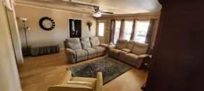 Conveniently located clean and modern country home - Image 3