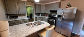 Conveniently located clean and modern country home - Image 4