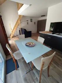 Close to center, cottage with pool and garden - Image 2