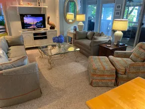 Cozy 3 bedroom cottage on Lake Bowen - Image 3