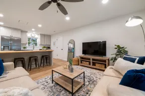 The Carefree Cottage- Downtown Bentonville - Image 2