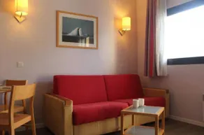 F2 ResidenceBNB Comfort La Rochelle Center Pool - Image 3