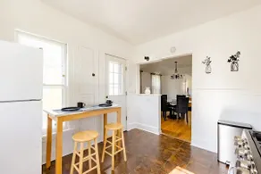 Entire house in a vibrant neighborhood - 3 Beds - Image 4