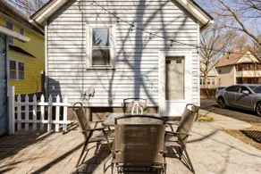 Entire house in a vibrant neighborhood - 3 Beds - Image 2