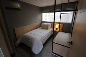 Modern apartment in the center - Image 4