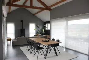 Beautiful home on the outskirts of the forest - Image 3