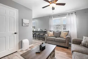2 bed, newly remodeled hideaway in Trenton, Ohio - Image 3