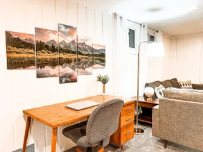 Adorable Private Apt w/Hot Tub, King Bed & Kitchen - Image 2