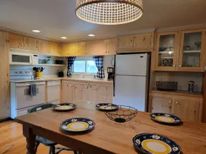 Charming Handcrafted Cottage in the Berkshires! - Image 3
