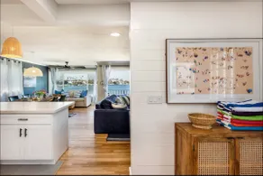 Beachfront on the Bay- penthouse on the sand - Image 4