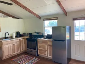 View with a studio apartment - Image 4