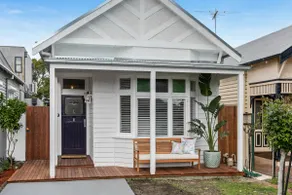 Maggie House: Yarraville central , 6km to CBD. - Image 2