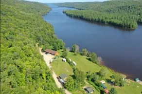 Escape and Relax at Lake Temiscaming Family Resort - Image 3