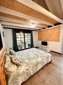 Air-conditioned bungalow with Private Beach Access - Image 3