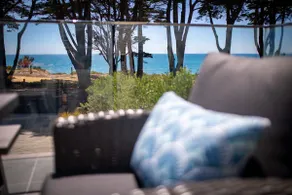 Luxurious 4 Bedroom House with Stunning Beach view in St Leonards - Image 5