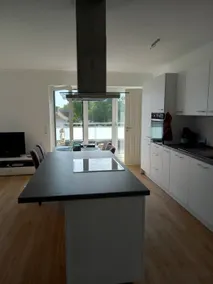 Large modern penthouse apartment with roof terrace - Image 5