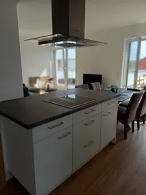 Large modern penthouse apartment with roof terrace - Image 4