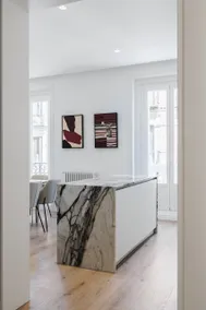 A bright and elegant apartment in Justicia - Image 5