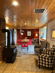 East Burke Cozy Cottage on the Kingdom Trails - Image 3