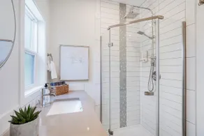 Rain Shower, Modern Retreat, Central Location! - Image 4