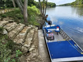 River unique cozy 2 BRs, 4 adult twin bunks in LR - Image 3