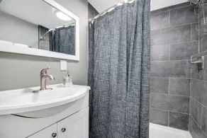 Modern Studio in Trendy Neighborhood Near Downtown - Image 3