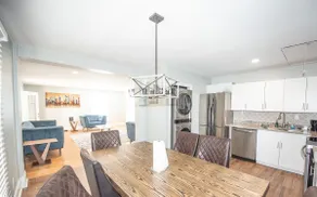 3 bedroom home 10min DTown Gainesville 11 BEDS - Image 5
