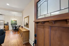 Farmhouse on 8 acres - Image 5
