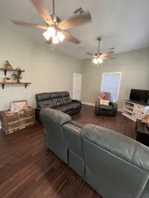 The Little Pink Cottage - Image 4