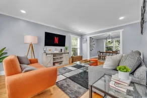 Modern Luxury w/ Pool Table 3BR/5BD Sleeps 10 - Image 3