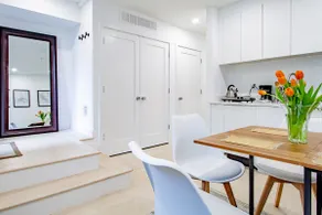 Bright & Cozy 1-BR Alcove in Bloomingdale - Image 2