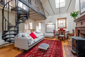 Beautiful royal-village cottage with wood-burner - Image 2