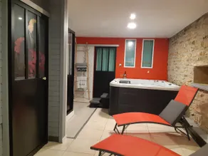 Au Petit Jardin Secret (cottage with private hot tub) - Image 4