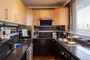 1 Bedroom Flat Close to City with Free Parking Arrangement - Image 4