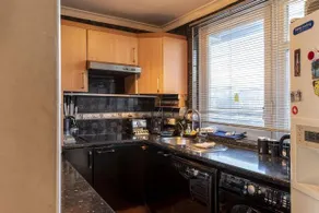 1 Bedroom Flat Close to City with Free Parking Arrangement - Image 5