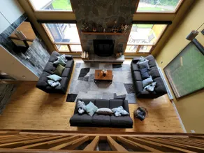 3BR Lakefront HotTub Fire Pit/Pl 4 season house - Image 3
