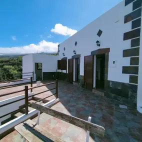 Nice cottage with a private pool - Image 2
