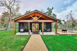 7 mi from ROUND TOP, COZY cottage #1 (Da La Woods) - Image 2
