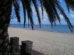 Mistral Seafront up. Vistas al Mar - Image 2