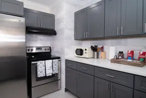 Beautiful cottage style 3 bedroom home - Image 3