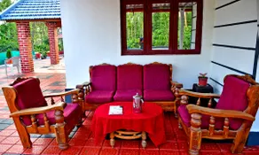 CoffeeCrown Homestay - 1KM to Waterfalls - Image 3